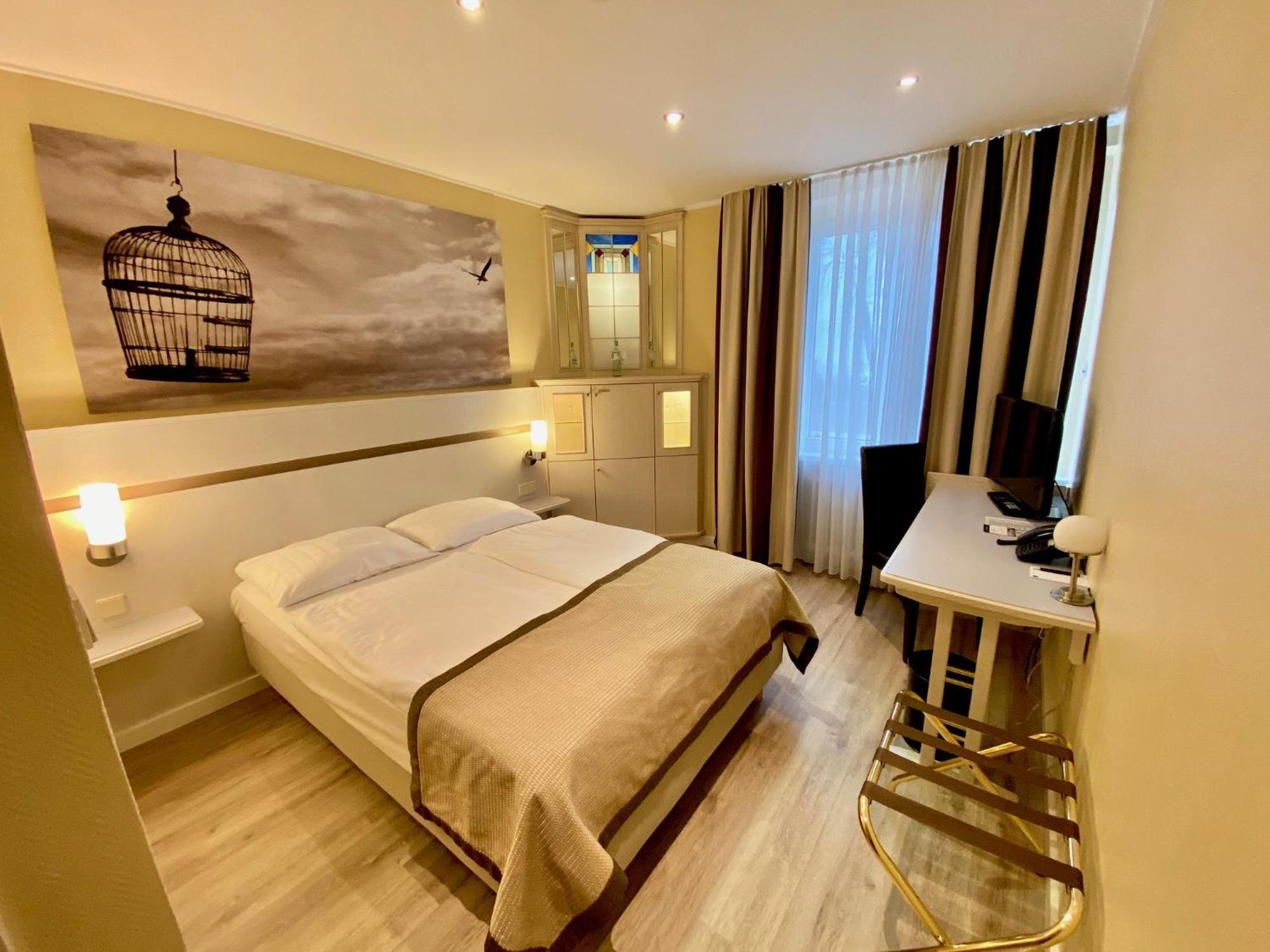 Standard Single Room,1277195497:JPEG
